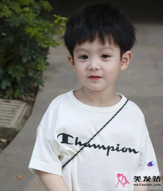小男孩夏季短發(fā)精選 超酷機(jī)靈惹人喜愛
