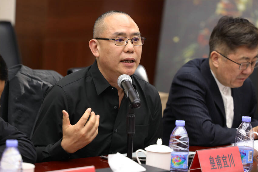 電影《你是我的英雄》研討會(huì)在京舉行