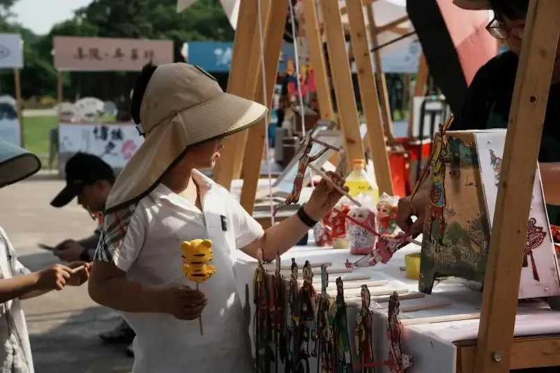 “玄武湖畔·夜美金陵嘉年華”正式開幕，共賞“博物之春”