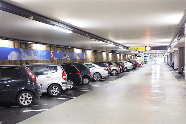 汽車廠商不愿意聽到的消息！美國人鐘愛老車：平均車齡12.6年