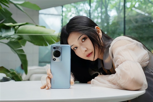 1199元起 華為暢享 70S發(fā)布：6000mAh華為巨鯨超能續(xù)航+暢享X鍵 千元機(jī)也有好體驗