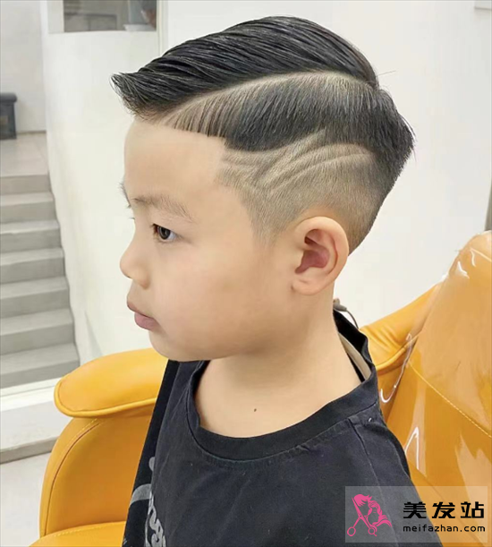 兒童最新發(fā)型推薦 夏季美式油頭發(fā)型