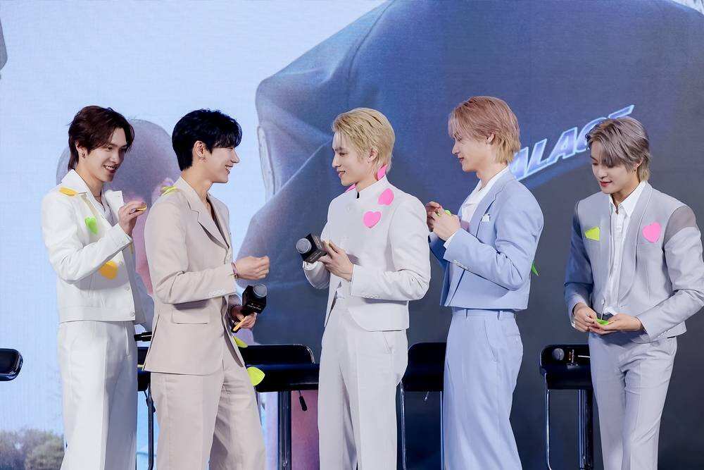 威神V強勢歸來！新專輯《Give Me That》媒體見面會在北京順利舉辦