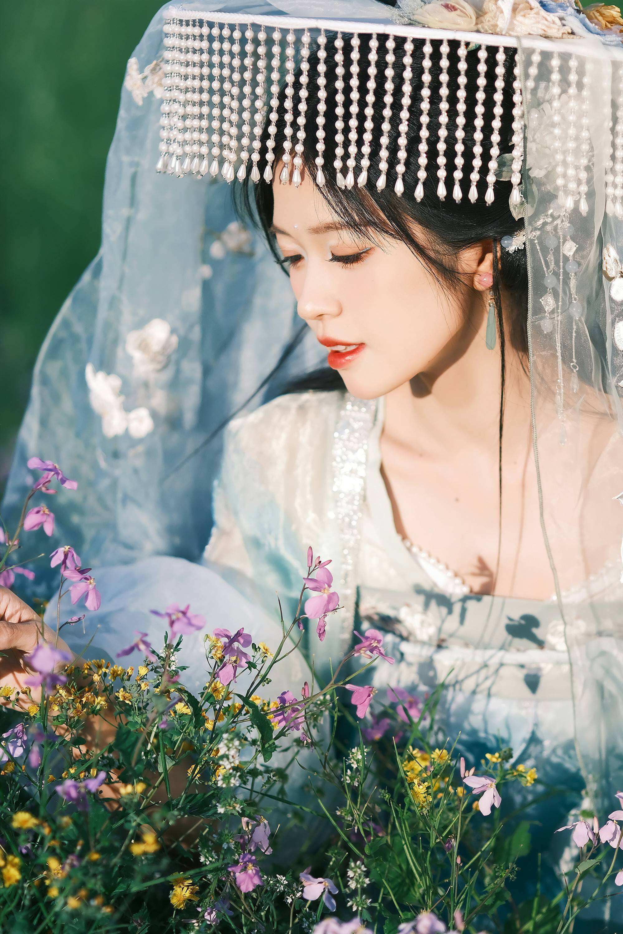 越南姐姐孫夏鈴古風(fēng)寫真?zhèn)涫芎迷u(píng) 網(wǎng)友呼吁快拍攝古裝劇