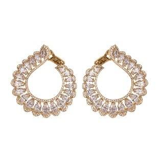 Chopard蕭邦-紅毯珠寶商 導(dǎo)演陳可辛，演員王傳君，導(dǎo)演、演員大鵬佩戴Chopard蕭邦珠寶腕表臻品 亮相第77屆戛納電影節(jié)《醬園弄》首映紅毯