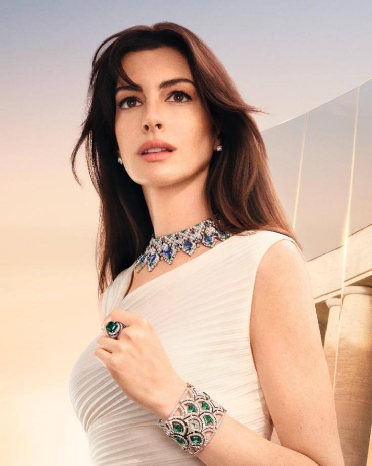 華彩永續(xù) 無盡蛻變 BVLGARI寶格麗攜手全球品牌代言人安妮·海瑟薇、贊達亞、劉亦菲傾情演繹2024全新品牌大片