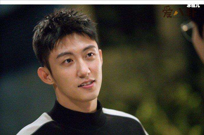 黃景瑜,外號,黃有人,黃有梗,黃鯨魚 黃景瑜,外號,黃有人,黃有梗,黃鯨魚