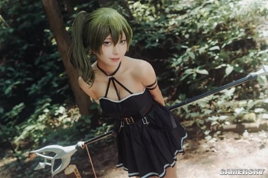 穿這么少不怕蚊子嗎 《芙莉蓮》尤貝爾森林cos寫真