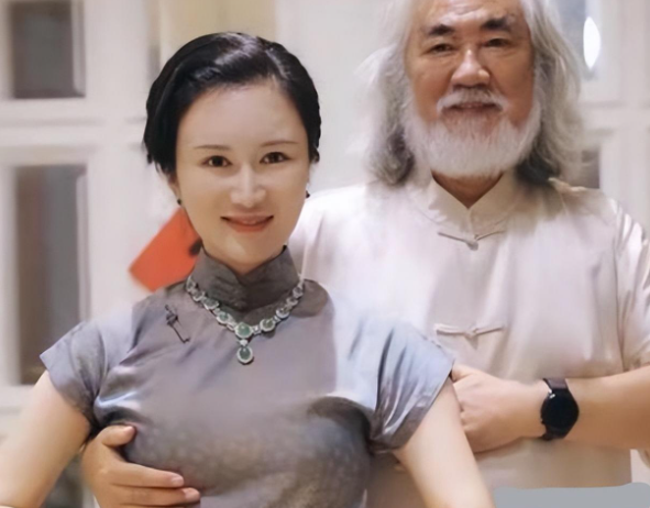 杜星霖比張紀中小了多少歲,張紀中娶小30歲妻子杜星霖 12