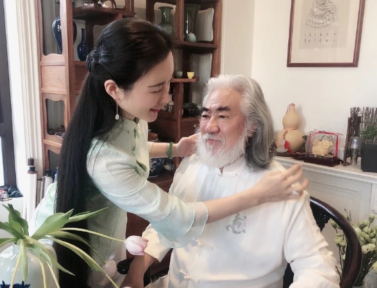 杜星霖比張紀中小了多少歲,張紀中娶小30歲妻子杜星霖 8