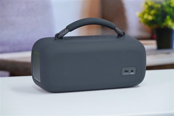 一次充電暢聽20小時(shí)！Bose SoundLink Max手提音箱圖賞