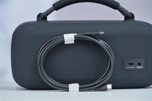 一次充電暢聽20小時(shí)！Bose SoundLink Max手提音箱圖賞