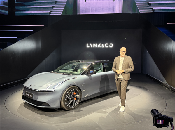 領(lǐng)克的純電車(chē)來(lái)了 想買(mǎi)極氪001的該糾結(jié)了