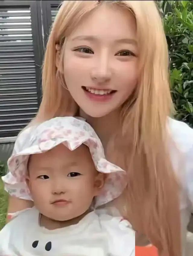 王思聰把ins頭像換成卡通圖案，并配文：“你爹來(lái)了 30