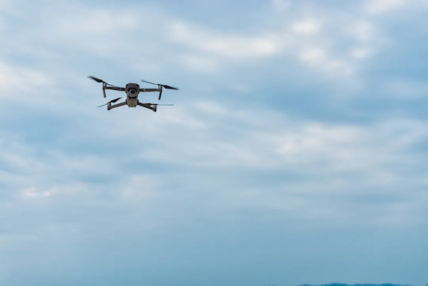 軍迷用無人機(jī)拍高清新型軍艦獲刑！官方科普無人機(jī)飛行禁忌