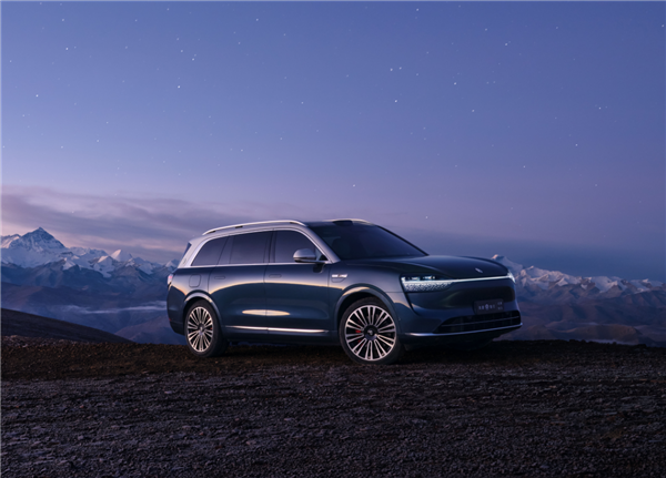 華為頭功！問界系智駕里程達(dá)2.65億公里、近期日增235萬(wàn)