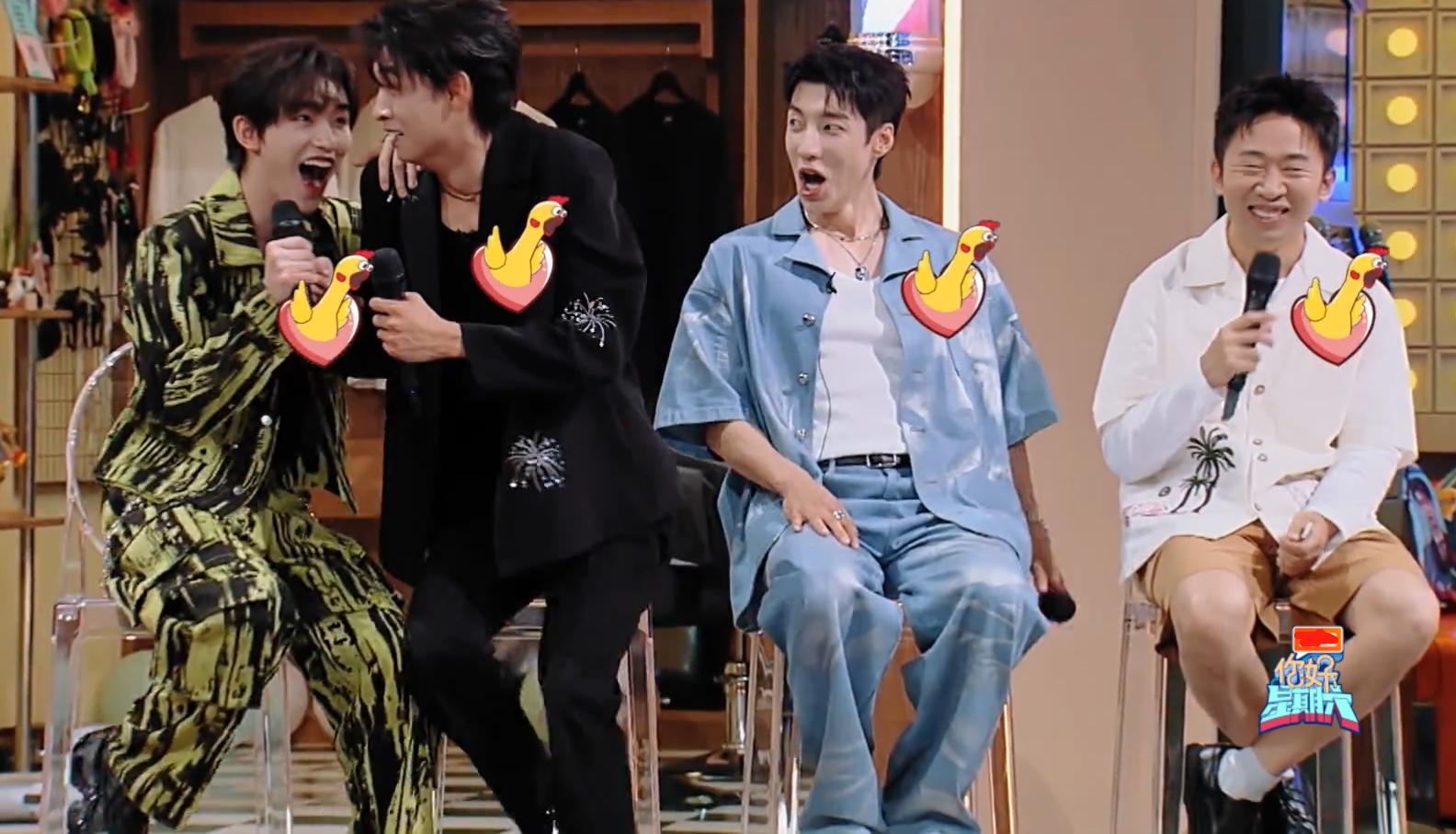 袁婭維聽(tīng)說(shuō)寧?kù)o賣浪姐團(tuán)服,寧?kù)o網(wǎng)上售賣浪姐的團(tuán)服 12