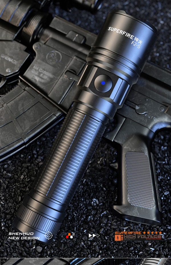 遠(yuǎn)近兩用 戰(zhàn)術(shù)伸縮變焦：神火強(qiáng)光手電筒9.9元包郵