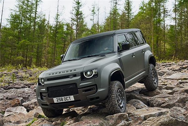 史上強(qiáng)路虎衛(wèi)士！全新衛(wèi)士Octa發(fā)布：搭載寶馬V8發(fā)動(dòng)機(jī)