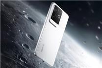 實(shí)時打探敵情！Redmi王騰“偷看”真我GT6發(fā)布會