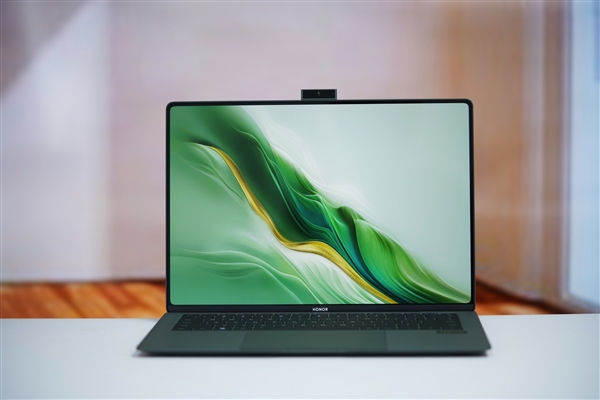 全球首發(fā)磁吸攝像頭！榮耀MagicBook Art 14圖賞