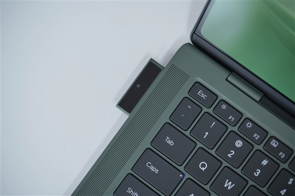 全球首發(fā)磁吸攝像頭！榮耀MagicBook Art 14圖賞