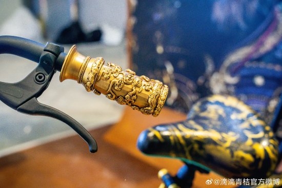 《黑神話》聯(lián)動(dòng)青桔單車(chē)引熱議：真是黑神話痛車(chē)！