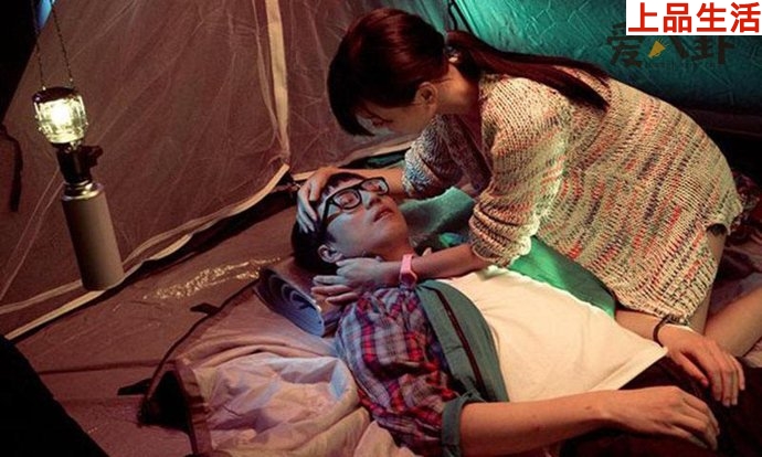 《一路向西》經(jīng)典港式大尺度三級片