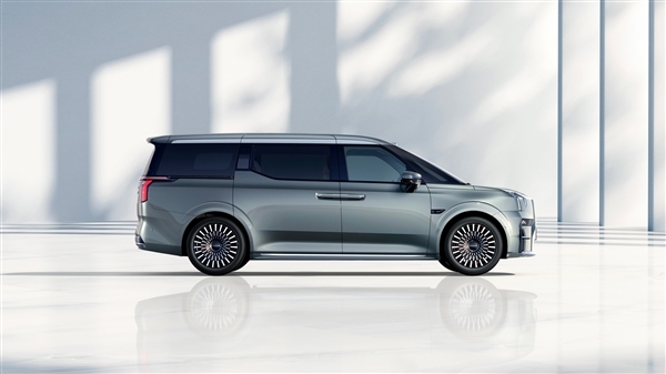 全新極氪009官宣：搭載全球充電速度快的量產(chǎn)電池 實(shí)測(cè)10-80%不到11分鐘