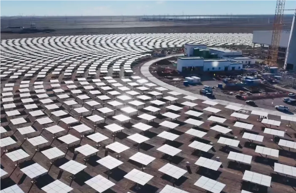 全球首個(gè)！“雙塔一機(jī)”光熱儲(chǔ)能電站進(jìn)入調(diào)試階段：年發(fā)電量可達(dá)18億度