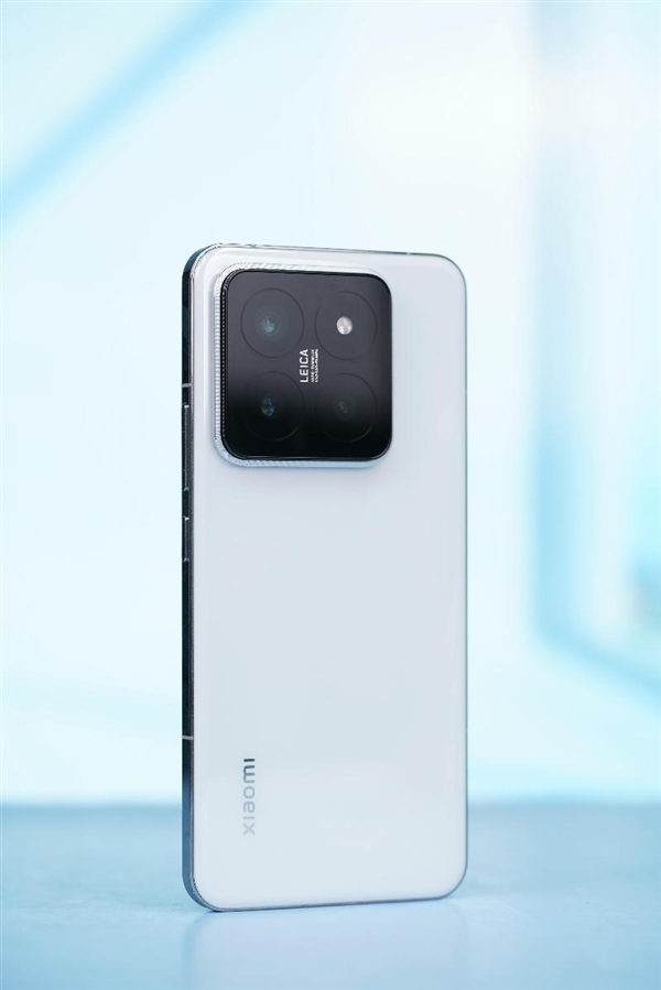 小米15全系取消巴黎飾釘設(shè)計(jì)：與華為Mate 70截然相反