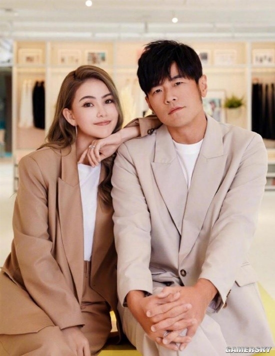 周杰倫昆凌夫婦合影阿湯哥：杰倫瘦身成功 顏值恢復(fù)