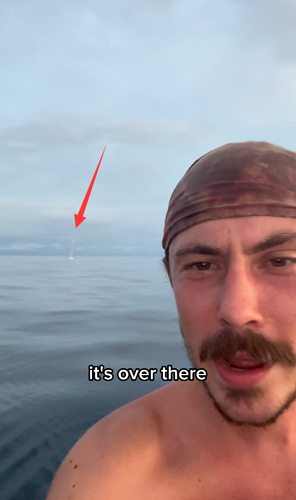 網(wǎng)紅辭職下海結(jié)果被困海中 這老哥要體驗(yàn)現(xiàn)實(shí)版海賊王