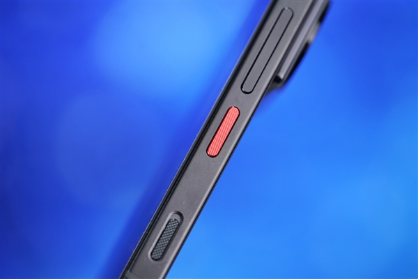 完美真全面屏！努比亞Z60 Ultra領(lǐng)先版圖賞