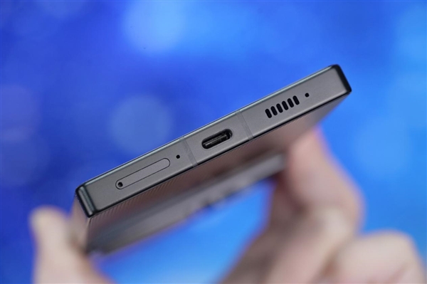 完美真全面屏！努比亞Z60 Ultra領(lǐng)先版圖賞