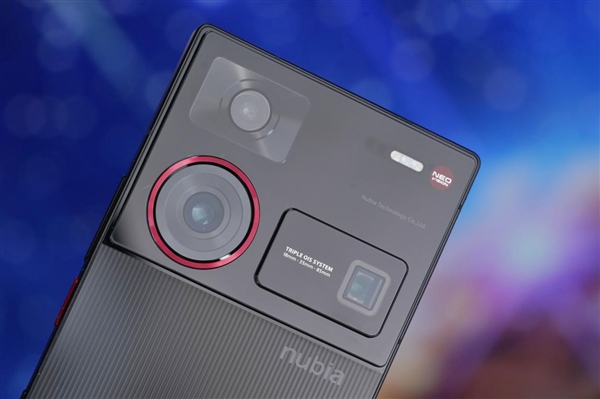 完美真全面屏！努比亞Z60 Ultra領(lǐng)先版圖賞