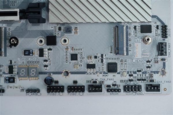 支持i9-14900K！七彩虹VCN Z790D5 ARK FROZEN方舟主板圖賞