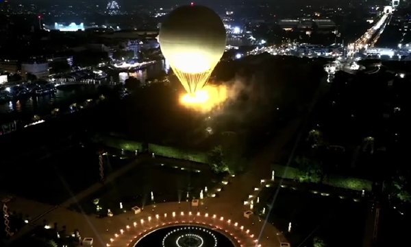 140秒回顧巴黎奧運(yùn)會(huì)開(kāi)幕式：蒙娜麗莎竟然被小黃人偷走了