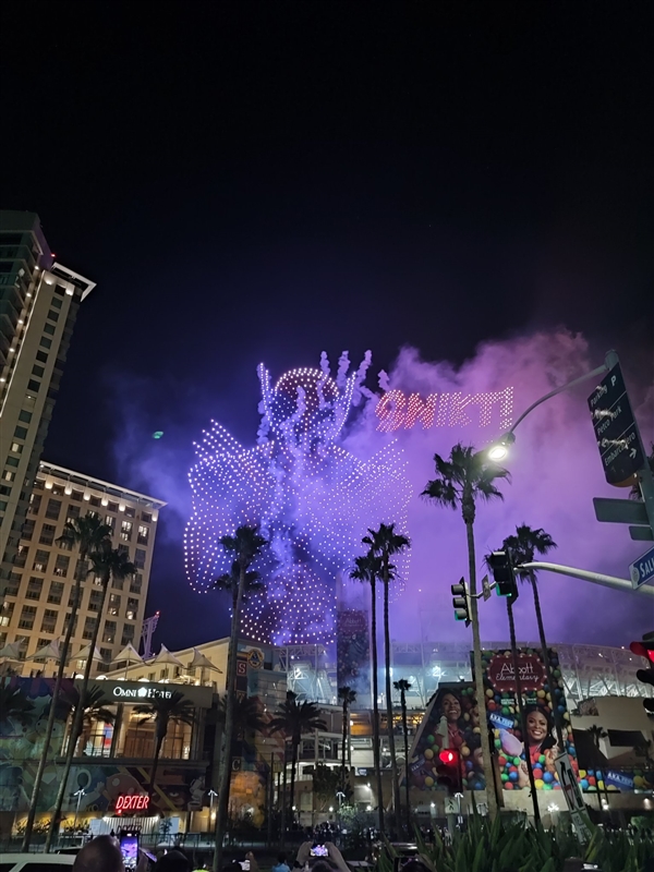 死侍與金剛狼現(xiàn)身圣迭戈漫展