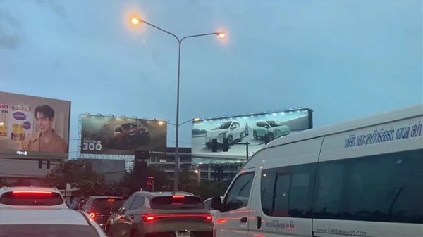 在排氣炸街、廢氣熏天的泰國(guó)：中國(guó)新能源車像個(gè)異類