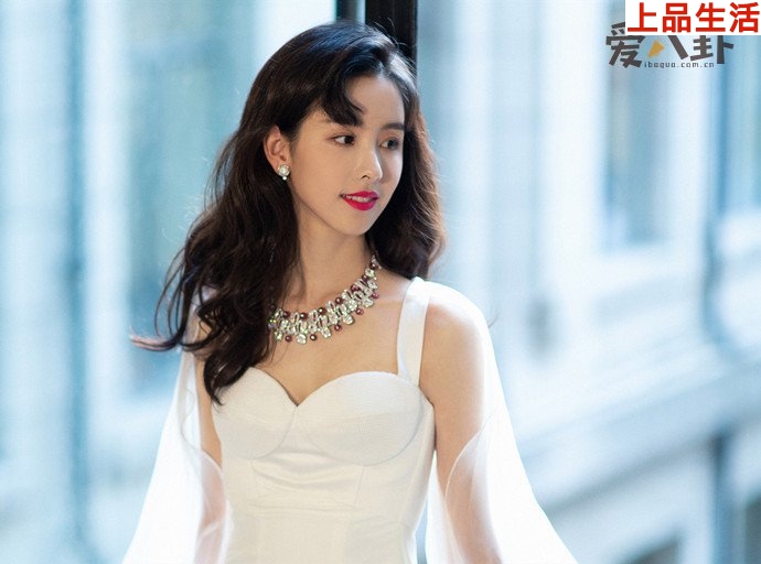 美女學霸陳都靈家境如何