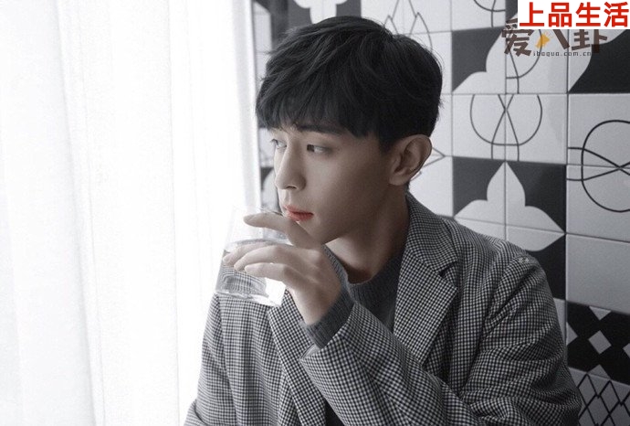 鄧倫情史及擇偶觀