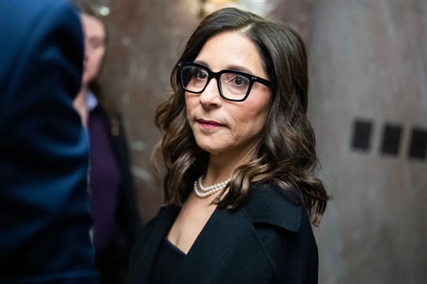 推特女CEO有名無(wú)權(quán)：馬斯克垂簾聽(tīng)政