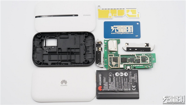 均為便攜設(shè)計(jì) 八款移動(dòng)隨身路由器拆解匯總