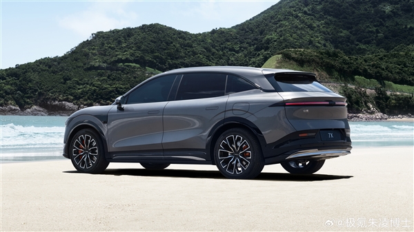 品牌首款800V純電SUV 極氪7X新官圖發(fā)布：黑武士超驚艷