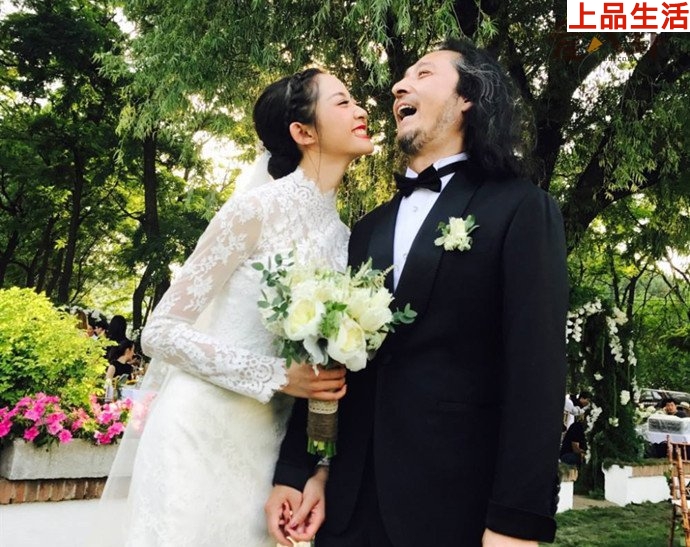 三寶娶小25歲學(xué)生萬千惠