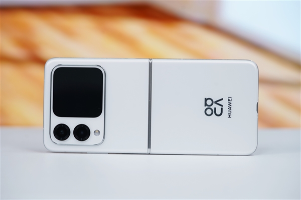 華為首款nova小折疊！nova Flip圖賞