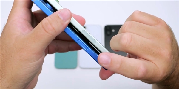 蘋果iPhone 16機(jī)模上手：共5款配色 背部設(shè)計(jì)大改