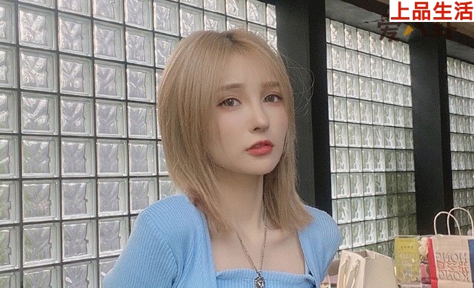 網(wǎng)紅何婧婧分手