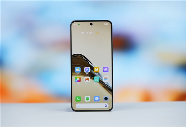 首發(fā)全新索尼超光影潛望長焦！真我13 Pro+圖賞